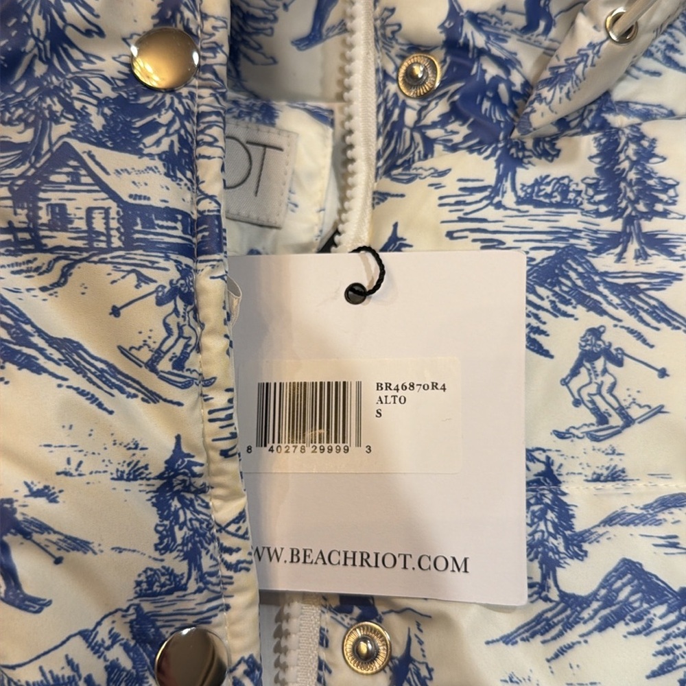 Beach riot - new w tags - puffer coat - Picture 5 of 5